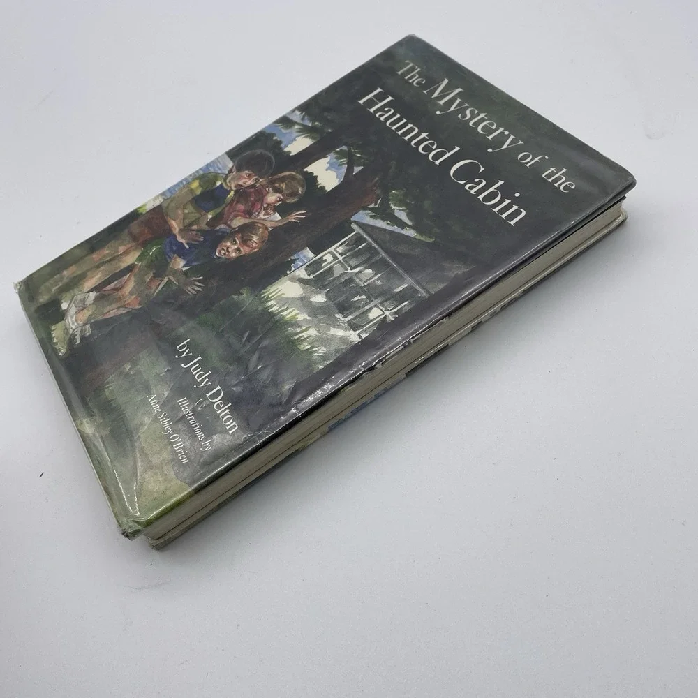 MYSTERY OF HAUNTED CABIN CL - Hardcover By Delton, Judy‎